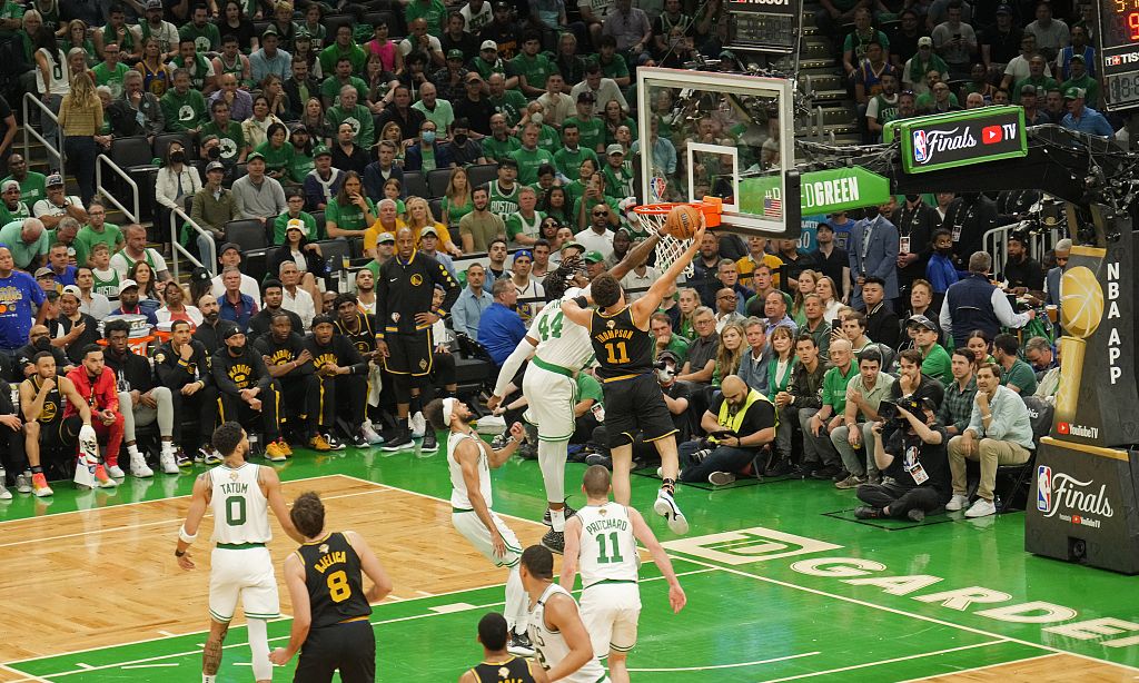 关于窗口期波士顿凯尔特人门线救险北京首钢今夜状态回暖，网友：库里在G2比赛中刷新纪录的信息