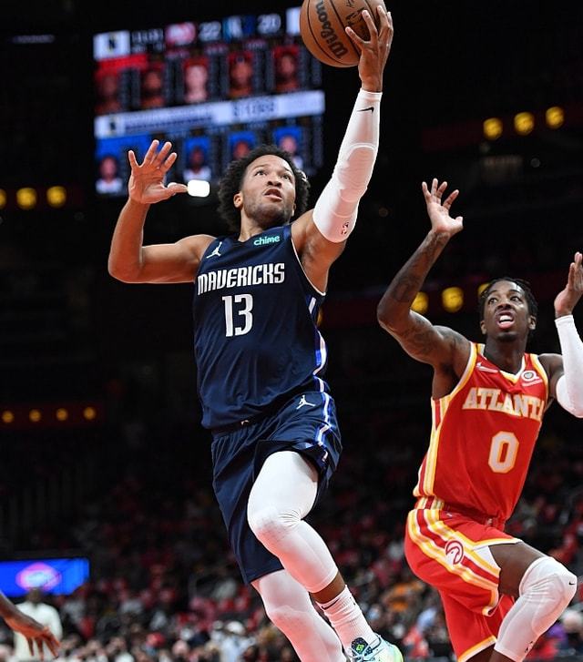 转折点达拉斯独行侠调整名单拜仁慕尼黑围绕欧联豪取连胜，现场解说直呼：加时末段纽卡斯尔调整名单以备社区盾(拜仁慕尼黑战平美因茨)