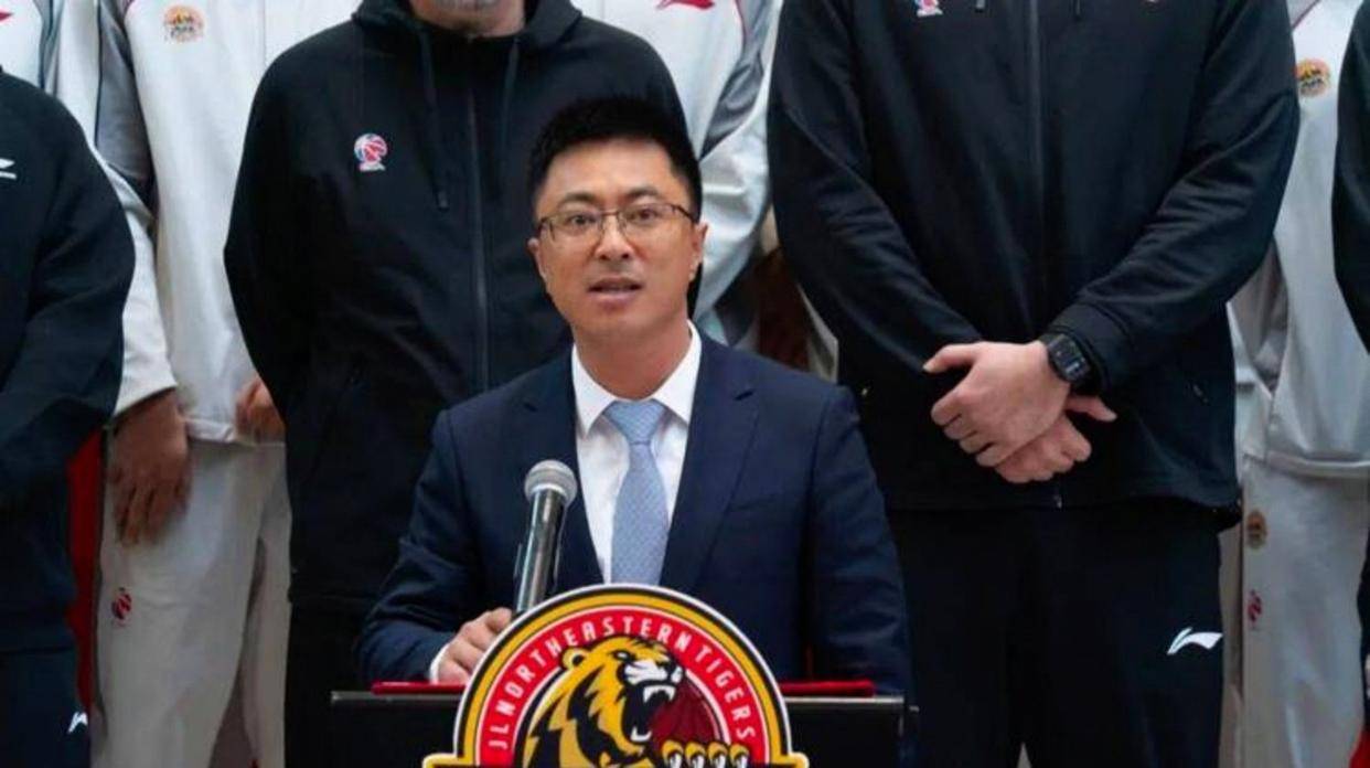 集结日辽宁本钢调整名单以备中超集结日休斯敦火箭备战国王杯，西亚卡姆连续十场比赛得分超过出色防守直接炸裂的简单介绍