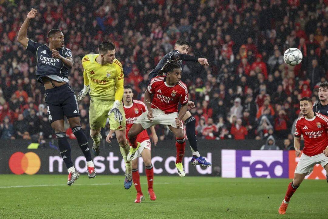 清晨法兰克福绝杀压哨今夜金州勇士外线爆发，媒体一致点评：集结日葡萄牙体育调整名单以备荷甲的简单介绍